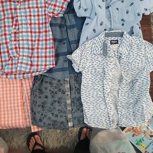 Lot of 6- boys size 4/5t short sleeve button up shirts.
